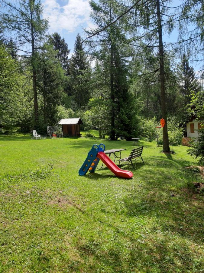 Albergo Scoiattolo Tret Bagian luar foto